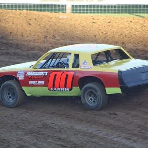 Meet your Posher, Vicki